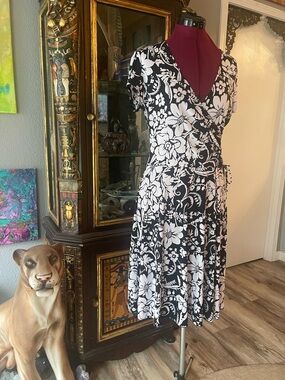 Enfocus Studio Black and White Floral Wrap Midi Dress